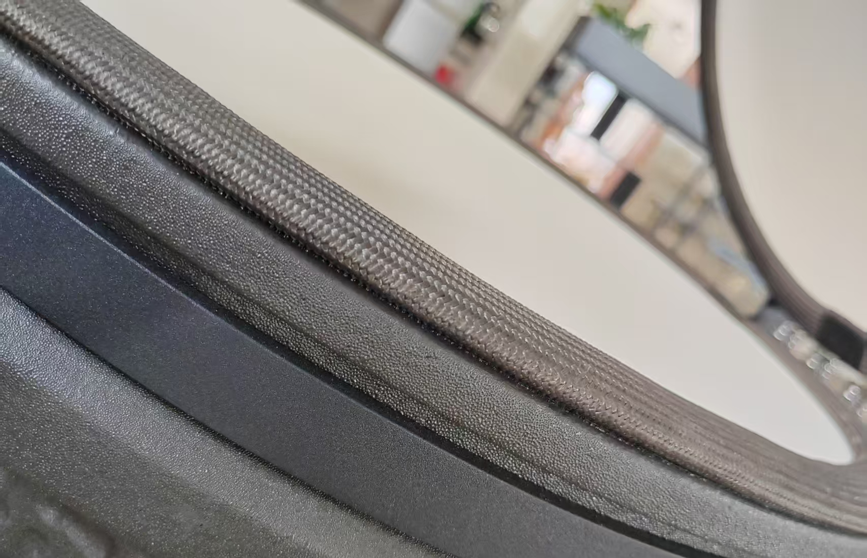 设备边缘密封应用